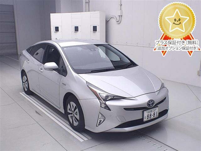 TOYOTA PRIUS — фото