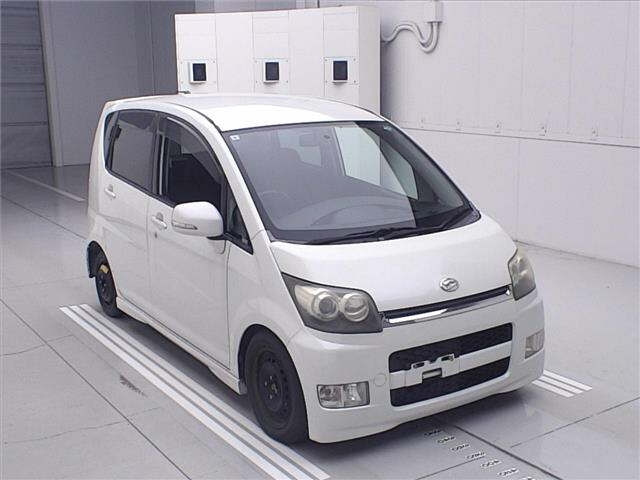 DAIHATSU MOVE — фото