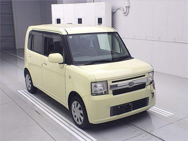 DAIHATSU MOVE — фото