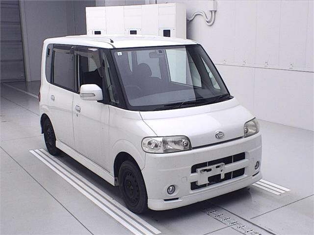 DAIHATSU TANTO — фото