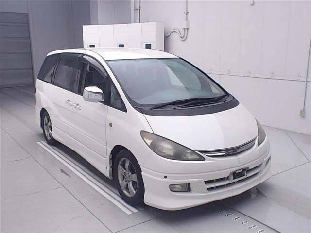 TOYOTA ESTIMA — фото
