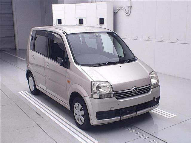 DAIHATSU MOVE — фото
