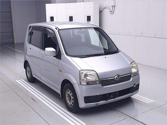 DAIHATSU MOVE — фото