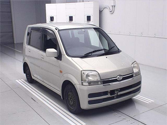 DAIHATSU MOVE — фото
