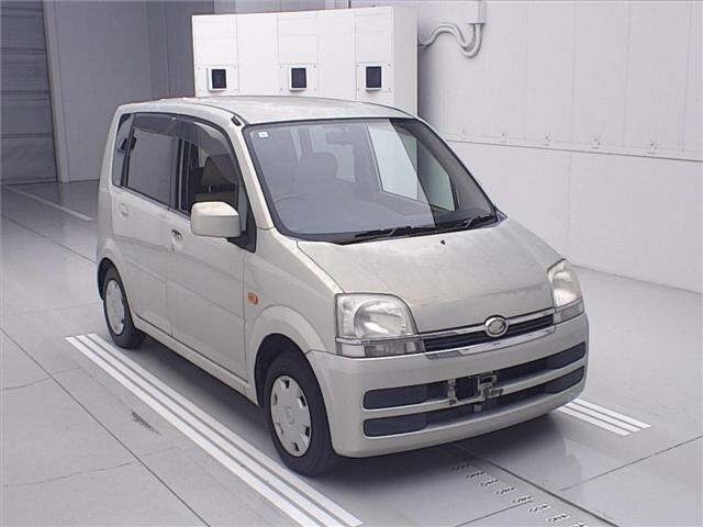 DAIHATSU MOVE — фото