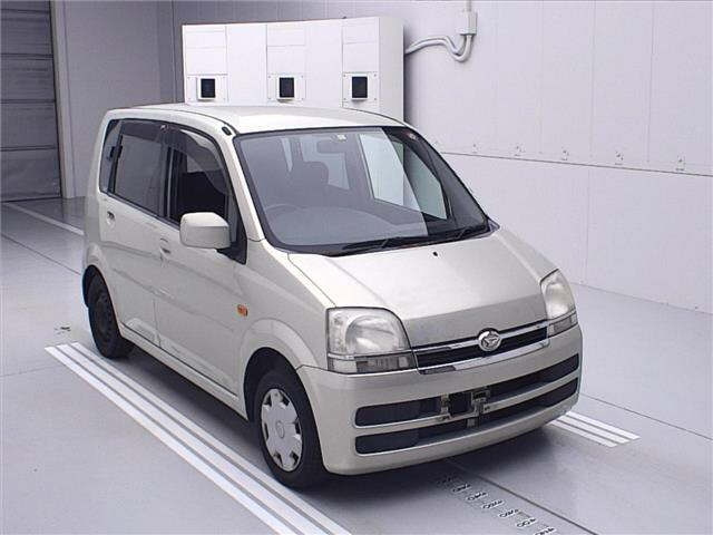DAIHATSU MOVE — фото