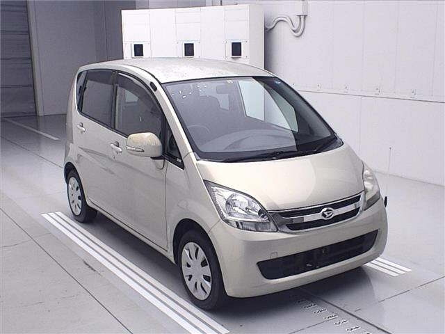 DAIHATSU MOVE — фото