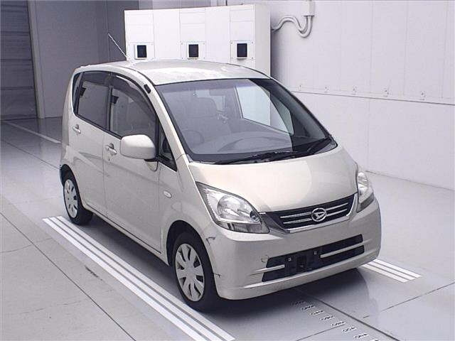 DAIHATSU MOVE — фото
