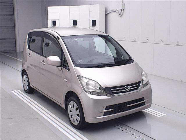 DAIHATSU MOVE — фото