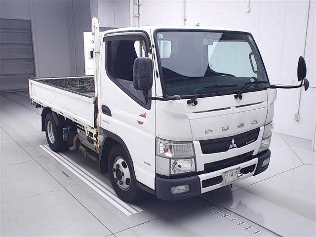 MITSUBISHI CANTER — фото