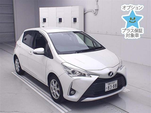 TOYOTA VITZ — фото