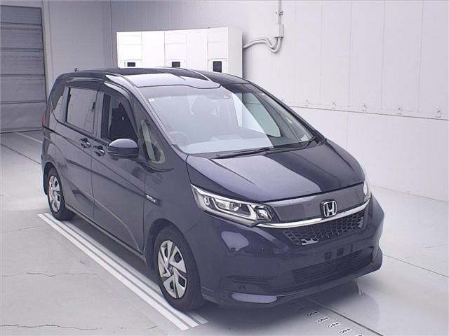 HONDA FREED — фото