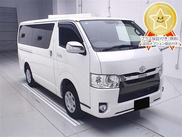 TOYOTA HIACE — фото