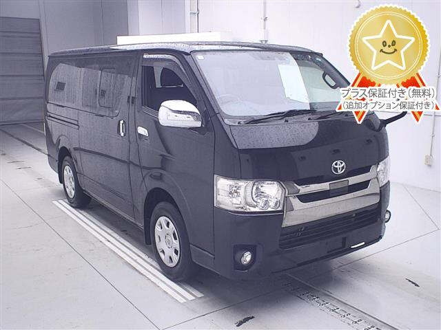 TOYOTA HIACE — фото