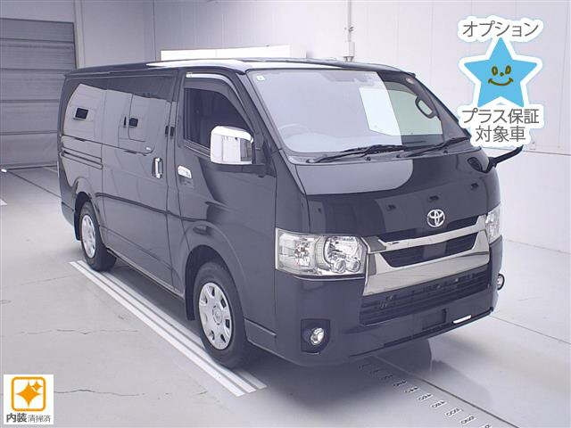TOYOTA HIACE — фото
