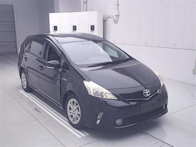 TOYOTA PRIUS — фото