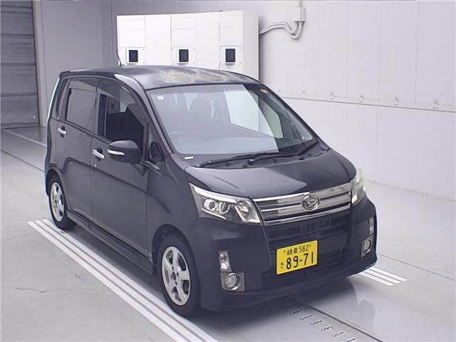 DAIHATSU MOVE — фото
