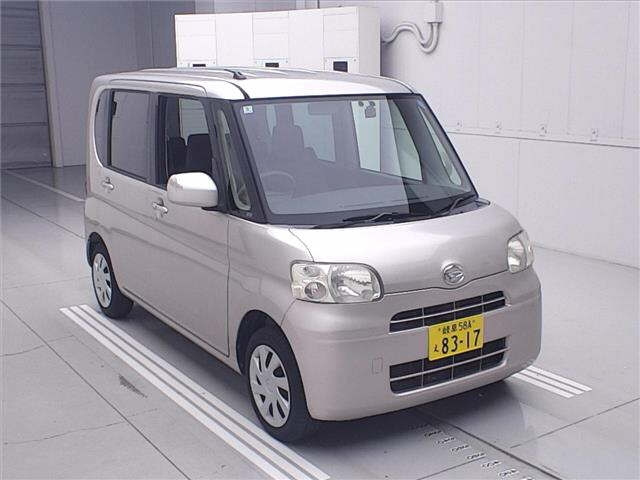 DAIHATSU TANTO — фото