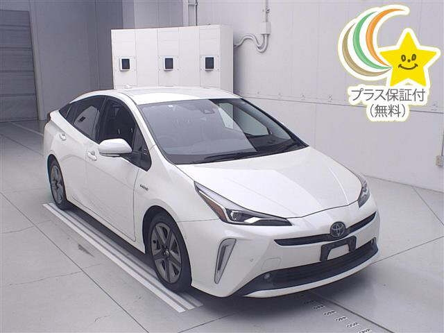 TOYOTA PRIUS — фото