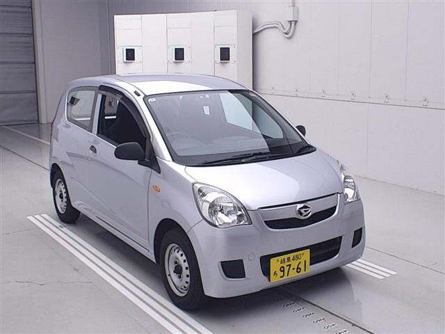 DAIHATSU MIRA — фото