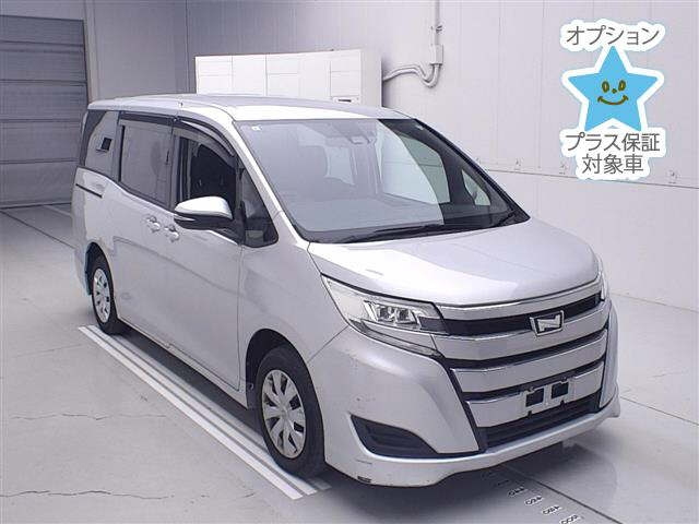TOYOTA NOAH — фото