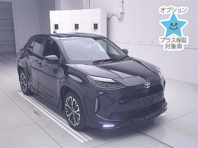 TOYOTA YARIS — фото