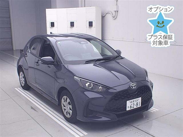 TOYOTA YARIS — фото