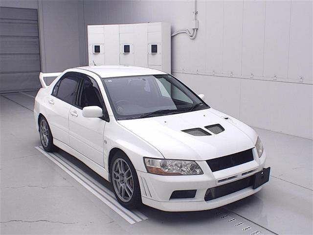 MITSUBISHI LANCER — фото