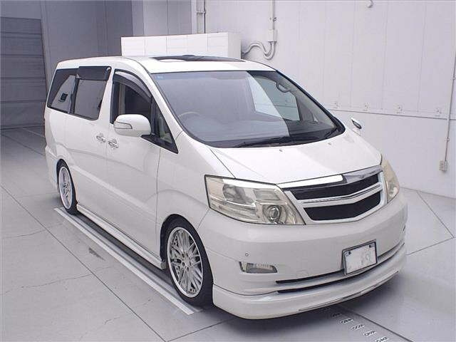 TOYOTA ALPHARD — фото