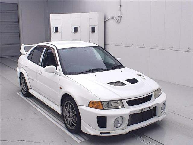 MITSUBISHI LANCER — фото