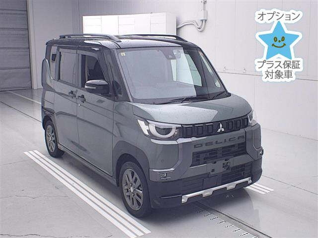 MITSUBISHI DELICA — фото