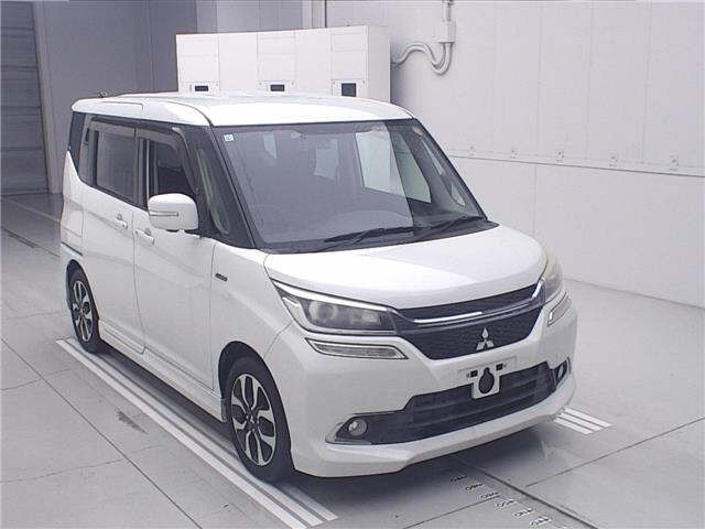 MITSUBISHI DELICA D2