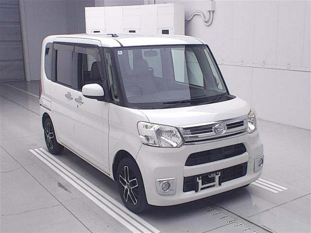 DAIHATSU TANTO — фото