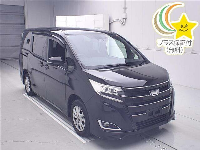 TOYOTA NOAH — фото