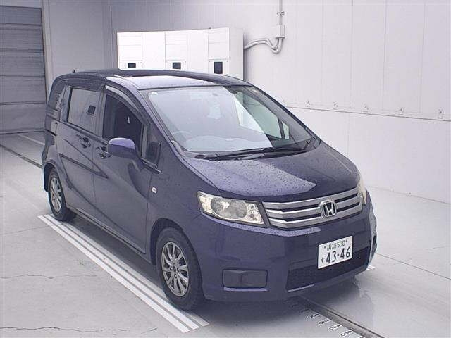 HONDA FREED SPIKE