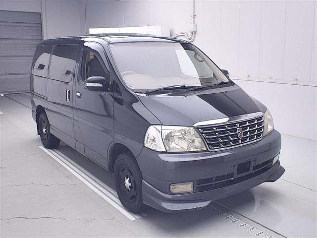 TOYOTA GRANVIA — фото