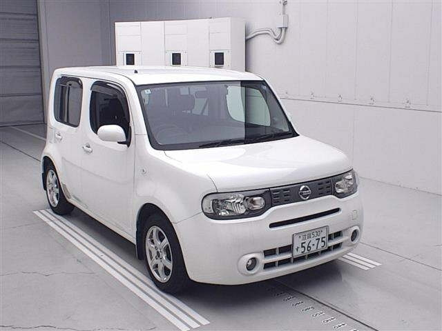 NISSAN CUBE — фото