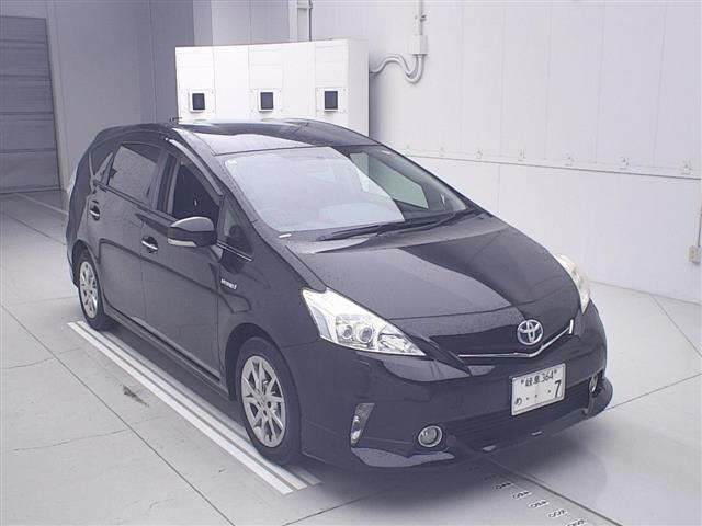 TOYOTA PRIUS — фото