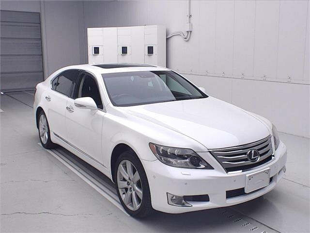 LEXUS LS