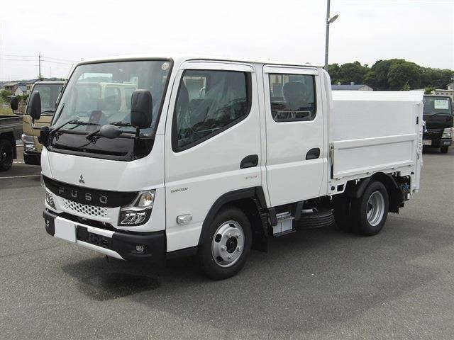MITSUBISHI CANTER — фото