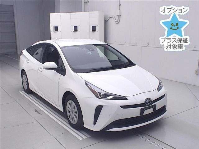 TOYOTA PRIUS — фото