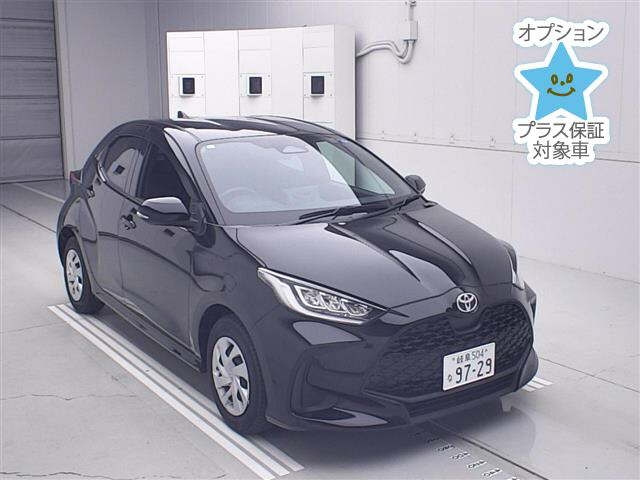 TOYOTA YARIS — фото