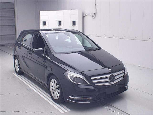 MERCEDES-BENZ B