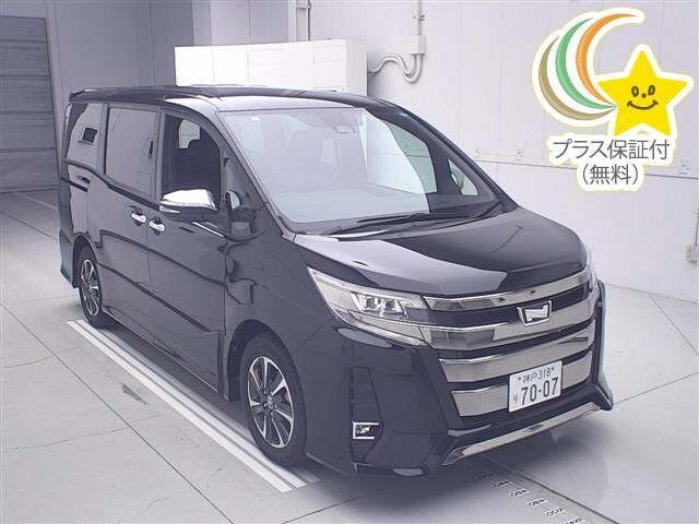 TOYOTA NOAH — фото