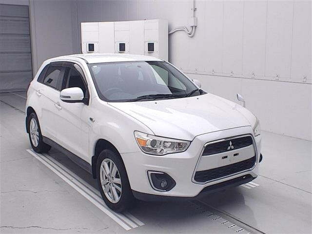 MITSUBISHI RVR — фото