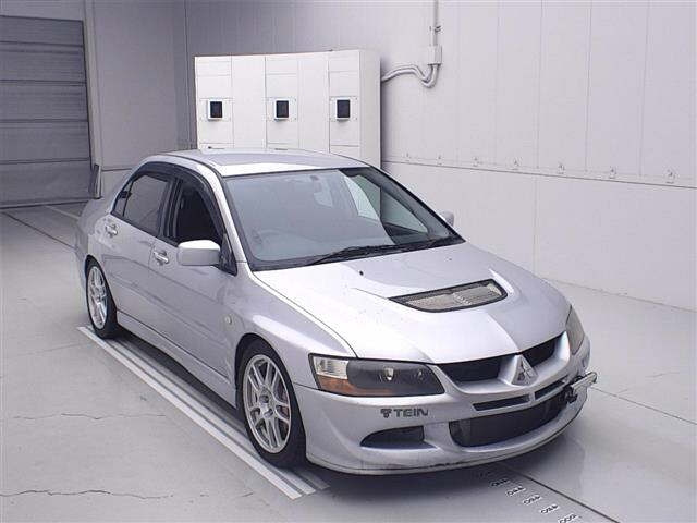 MITSUBISHI LANCER — фото