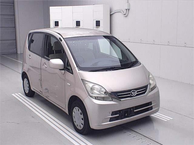 DAIHATSU MOVE — фото
