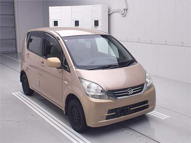 DAIHATSU MOVE — фото