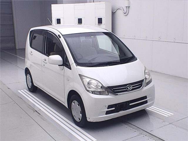 DAIHATSU MOVE — фото