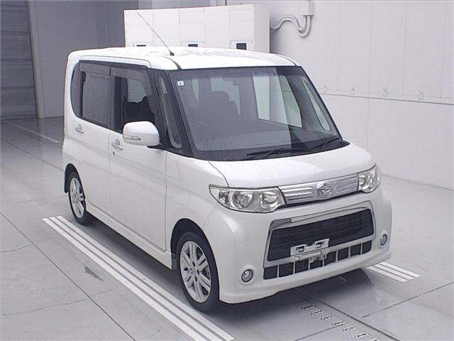 DAIHATSU TANTO — фото